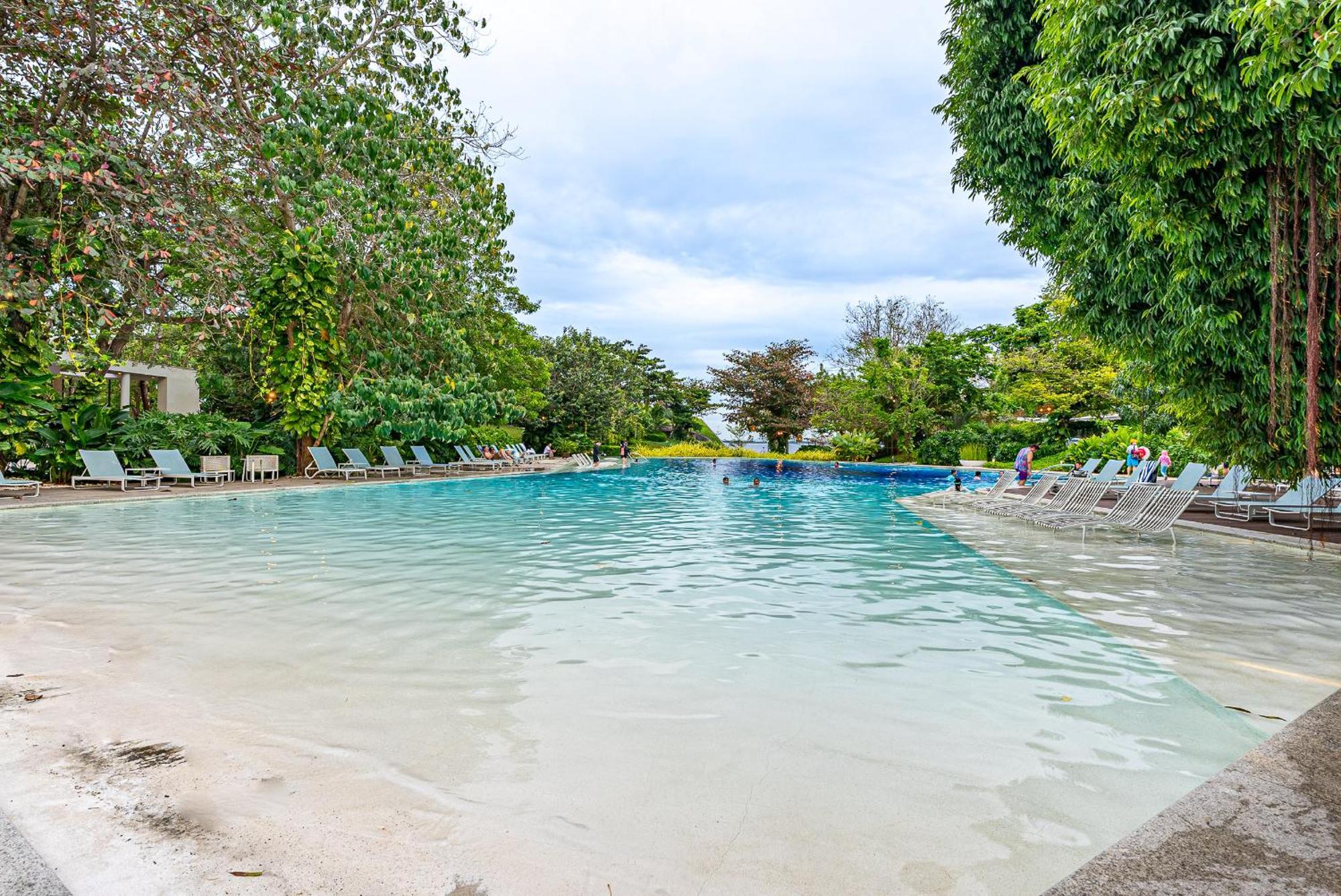 マクタン14Dc Tambuli Seaside Livingアパートメント エクステリア 写真